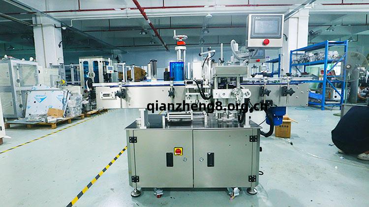 圓(yuan)瓶(ping)貼(tie)標(biao)機